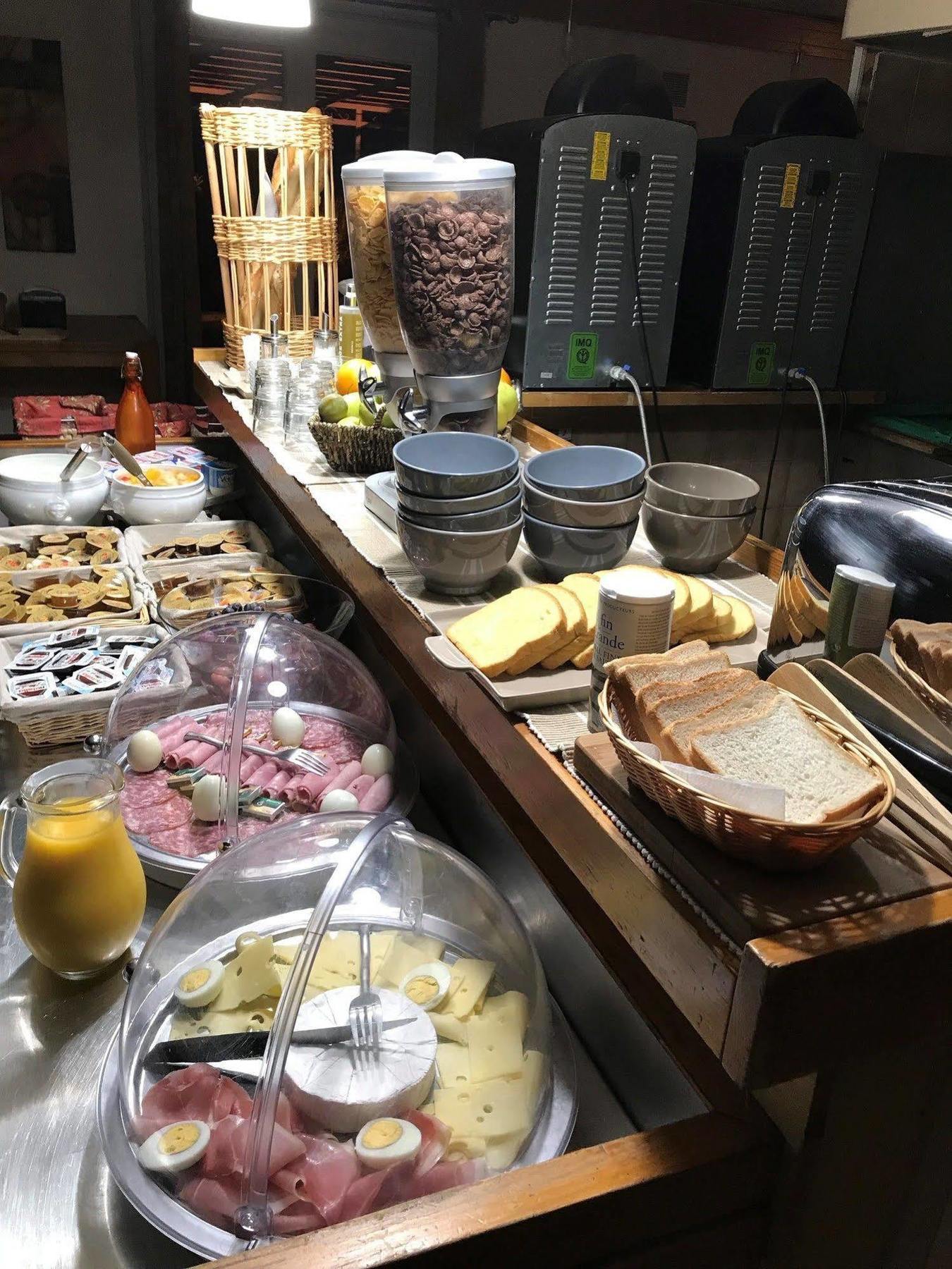Brit Hotel Plaisance A9/A61 나르본 외부 사진