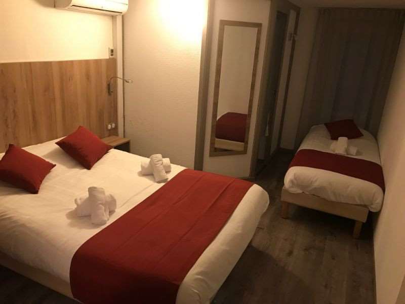 Brit Hotel Plaisance A9/A61 나르본 객실 사진